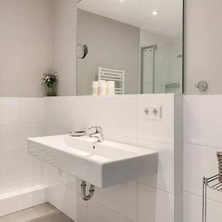 Timmare I Stranddistel Timmendorfer Strand